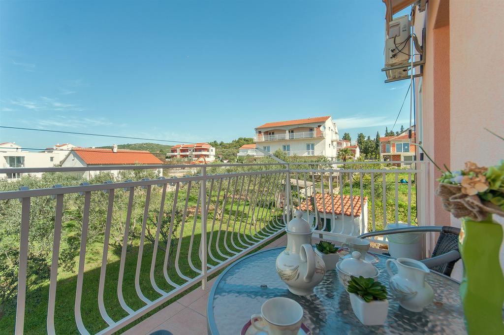 Apartments Blata Vodice Ngoại thất bức ảnh